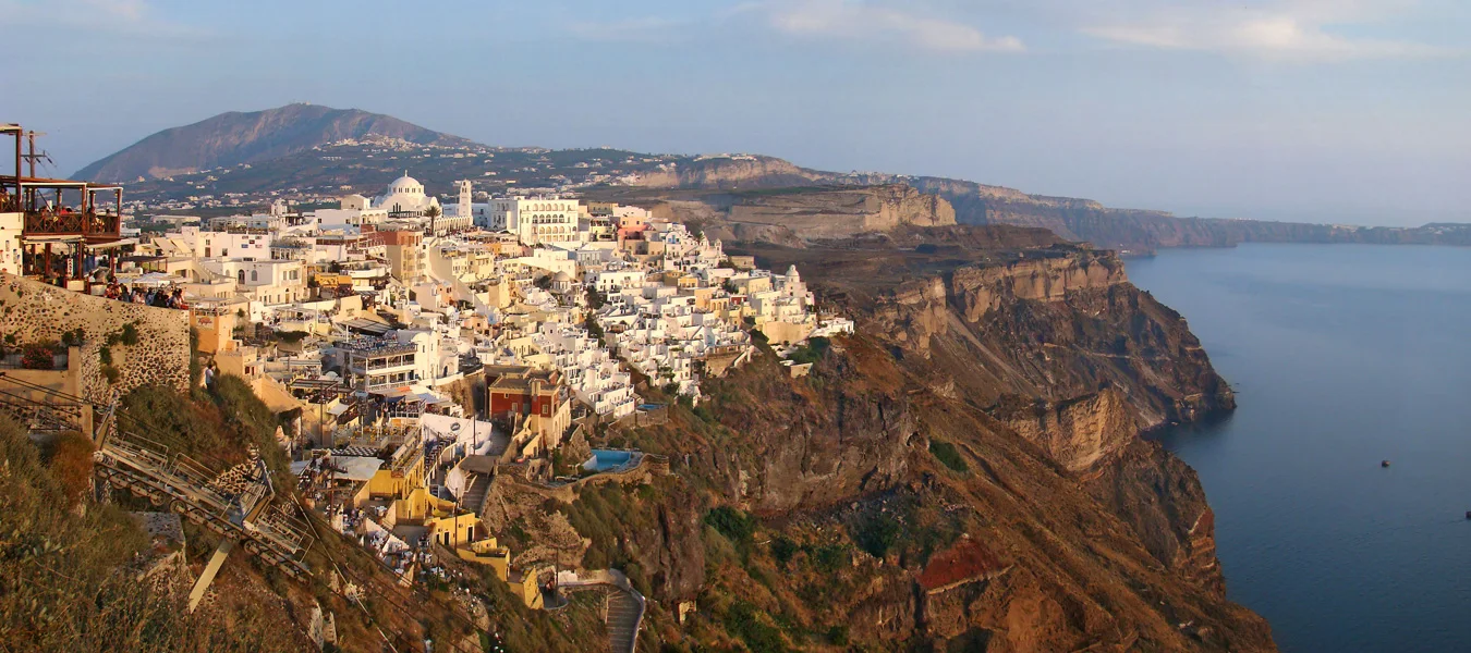 Fira e a caldeira de Santorini